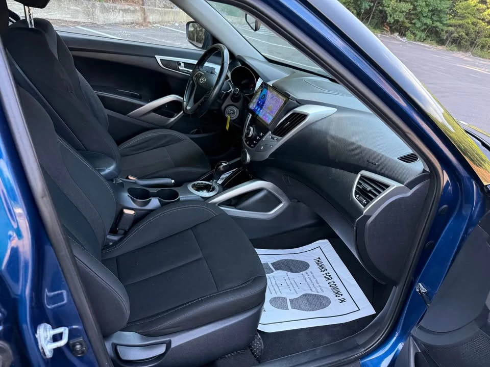 2017 Hyundai Veloster - Image 12 of 20