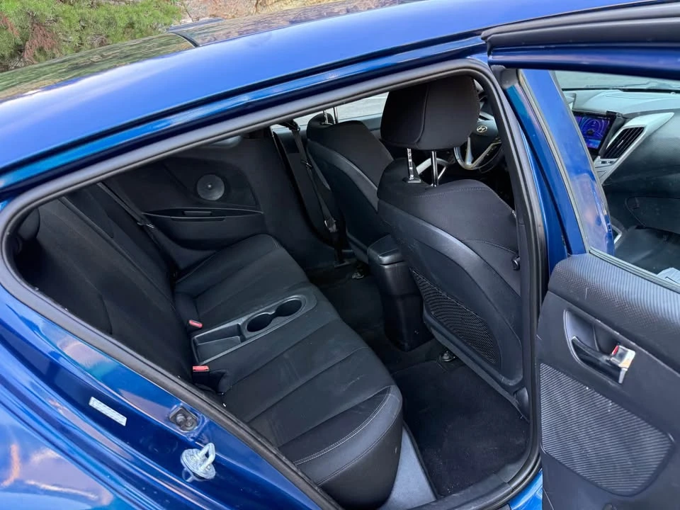 2017 Hyundai Veloster - Image 13 of 20