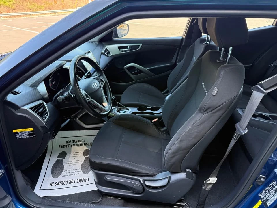 2017 Hyundai Veloster - Image 8 of 20