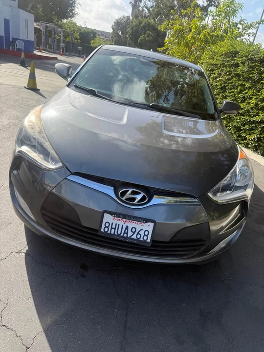 2017 Hyundai Veloster - Image 2 of 7