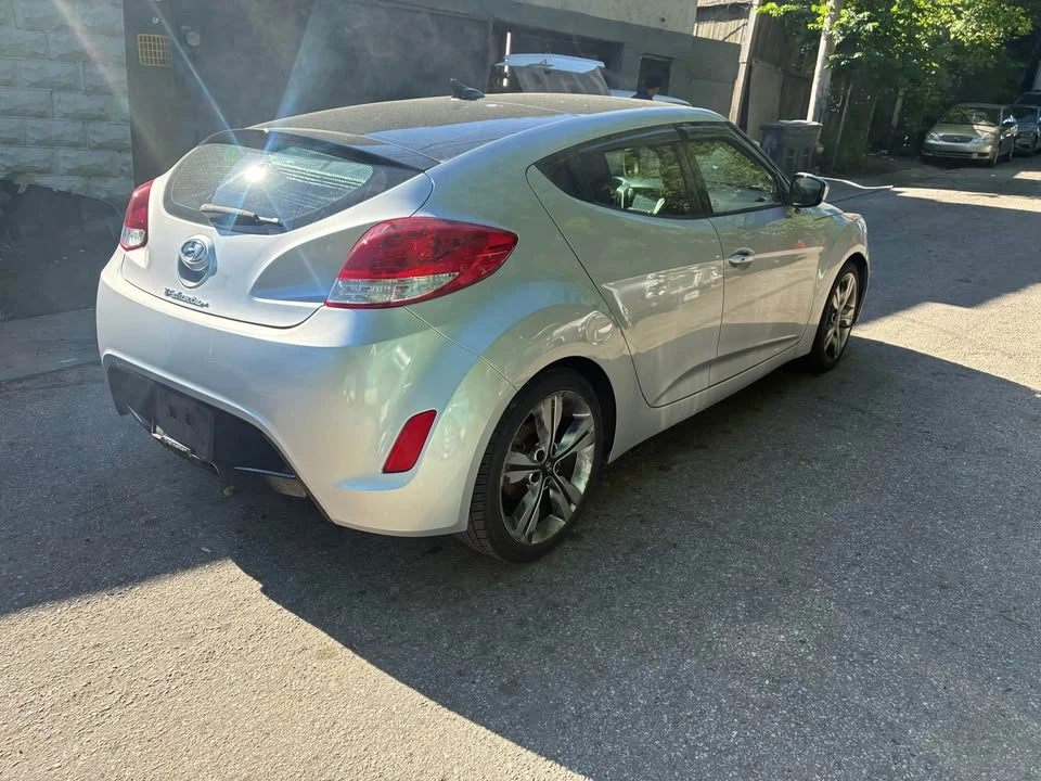 2017 Hyundai Veloster - Image 3 of 5