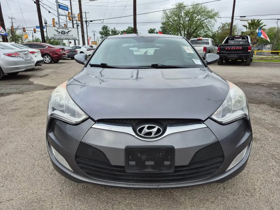 2017 Hyundai Veloster - Image 5 of 10