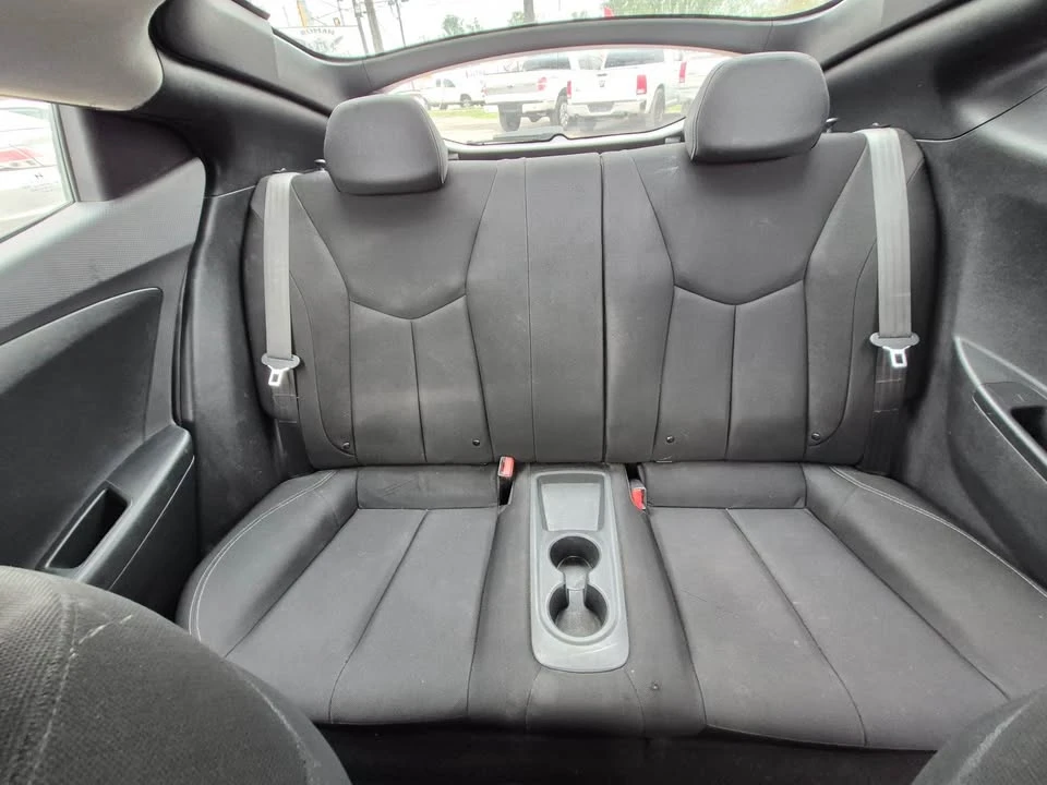 2017 Hyundai Veloster - Image 10 of 10