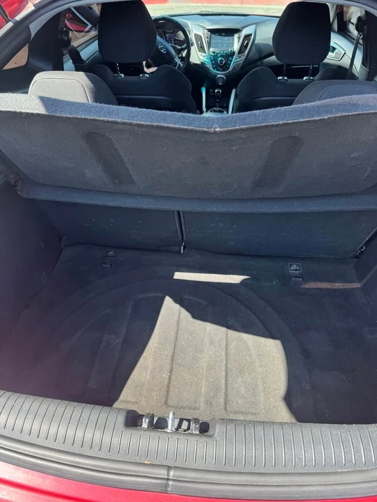 2017 Hyundai Veloster - Image 13 of 14