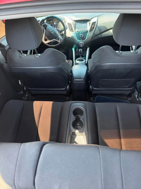 2017 Hyundai Veloster - Image 12 of 14