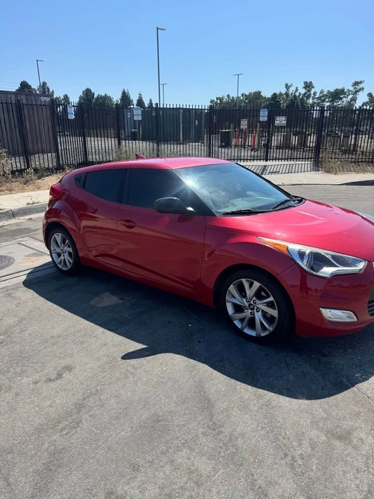 2017 Hyundai Veloster - Image 4 of 14