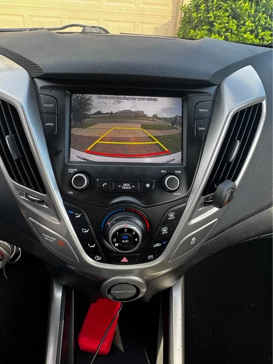 2017 Hyundai Veloster - Image 9 of 10