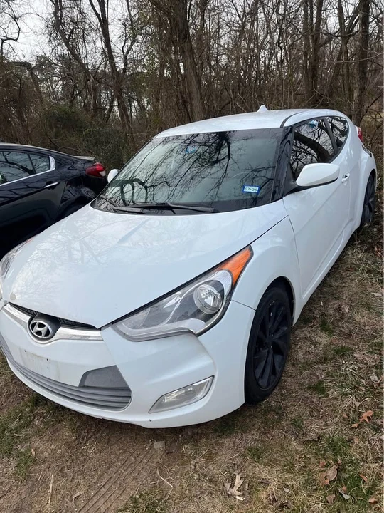 2017 Hyundai Veloster - Image 3 of 6