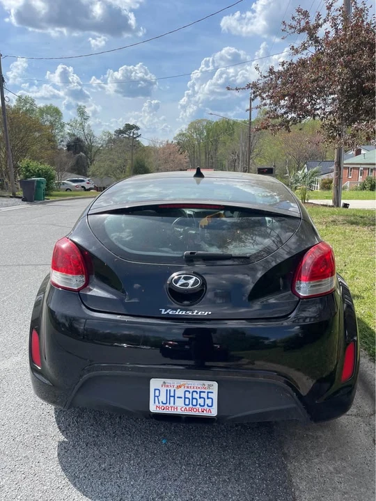 2017 Hyundai Veloster - Image 5 of 9