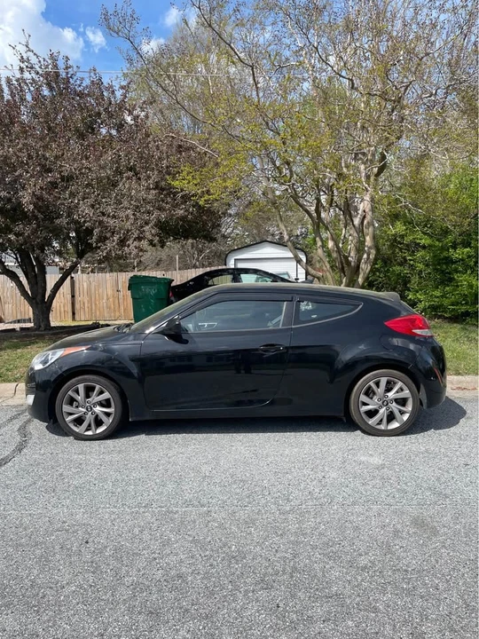 2017 Hyundai Veloster - Image 7 of 9