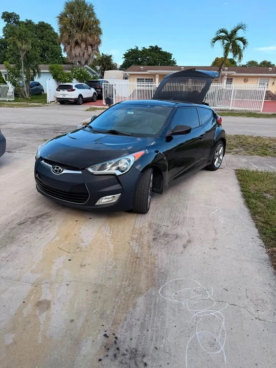 2017 Hyundai Veloster - Image 5 of 12