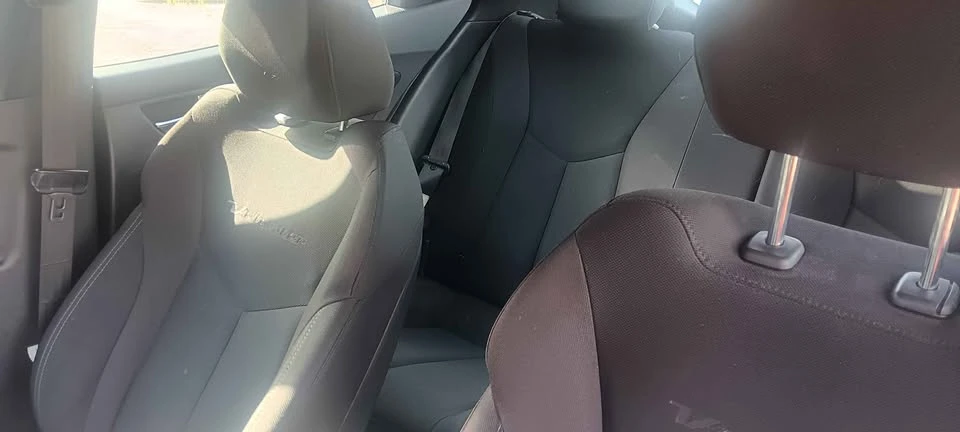 2017 Hyundai Veloster - Image 7 of 7