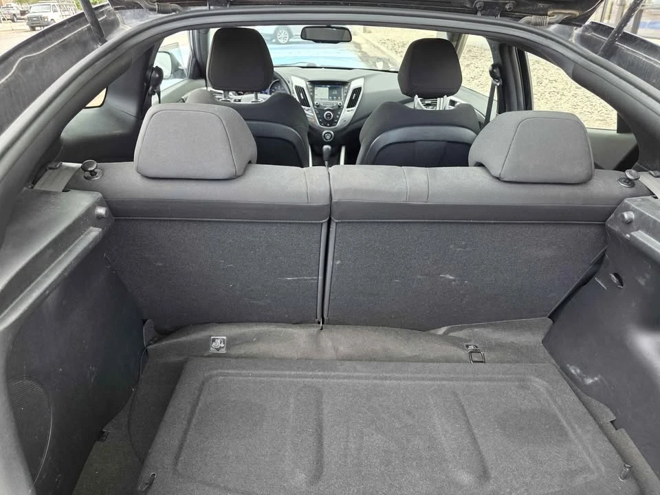 2017 Hyundai Veloster - Image 7 of 7