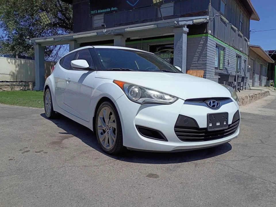 2017 Hyundai Veloster - Image 3 of 9