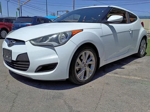 2017 Hyundai Veloster 2.0 Premium Coupe 3D