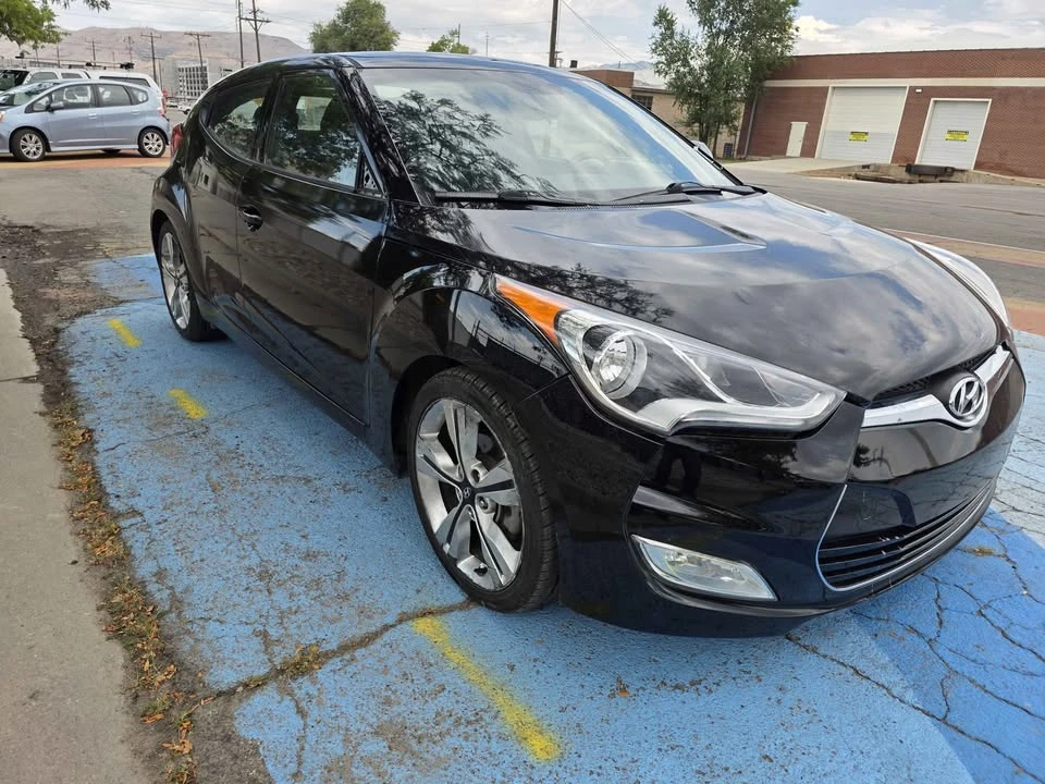 2017 Hyundai Veloster - Image 3 of 8