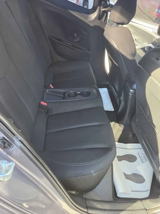 2017 Hyundai Veloster - Image 9 of 11