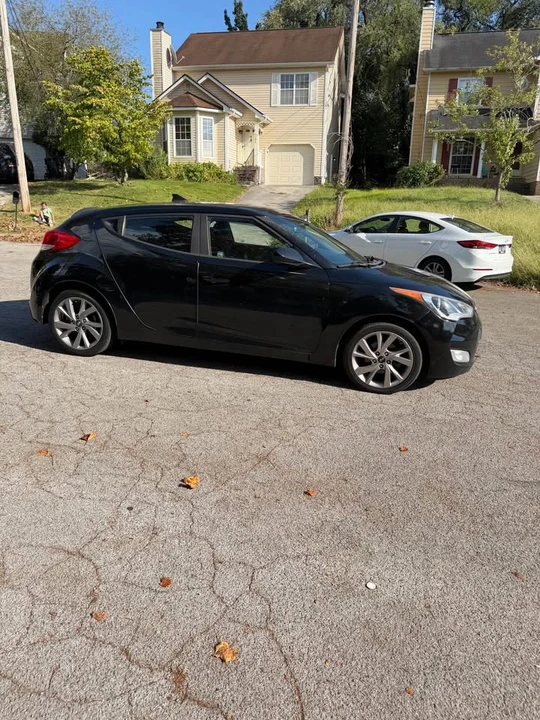 2017 Hyundai Veloster - Image 8 of 20
