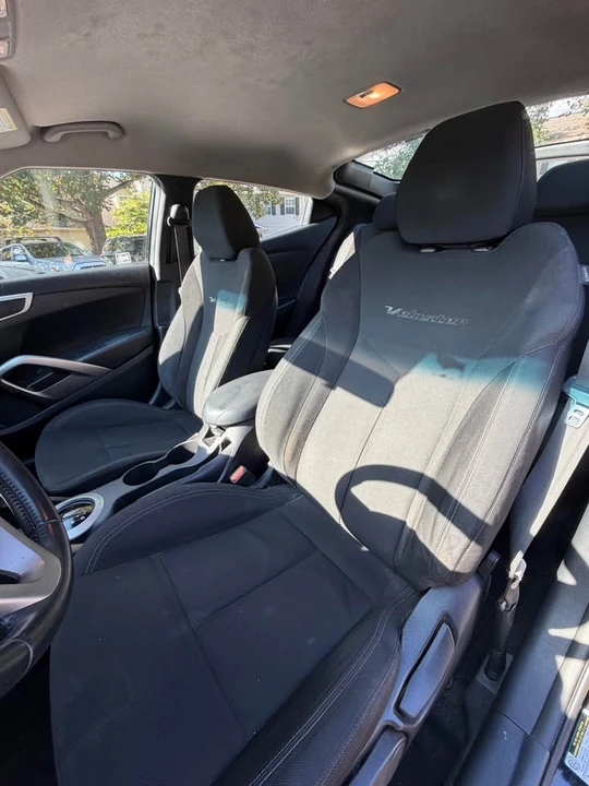 2017 Hyundai Veloster - Image 17 of 20