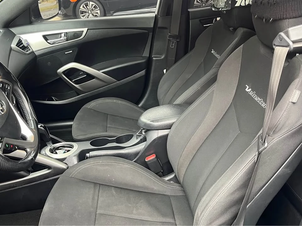 2017 Hyundai Veloster - Image 6 of 13