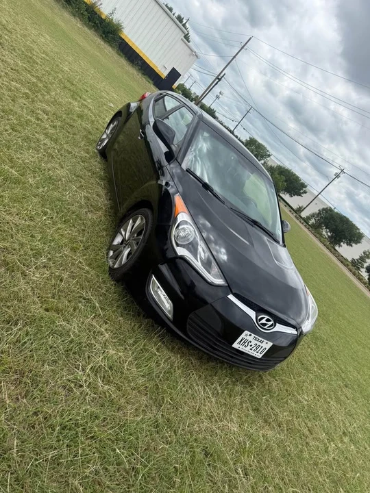 2017 Hyundai Veloster - Image 3 of 18