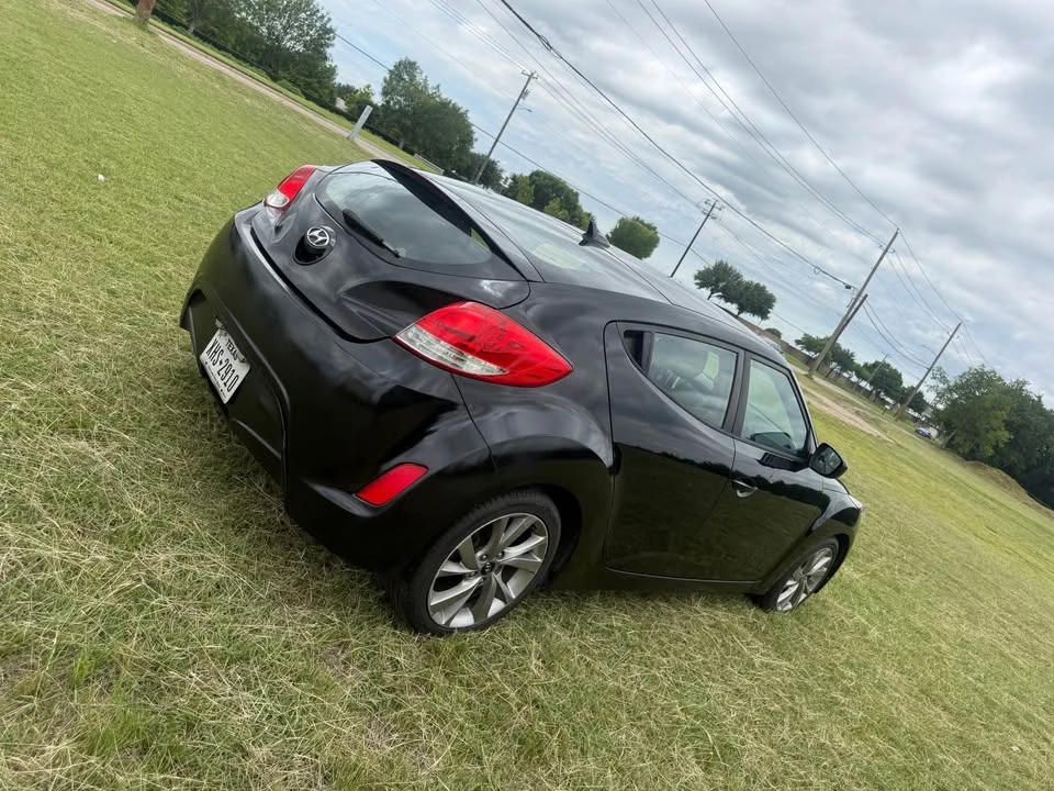 2017 Hyundai Veloster - Image 5 of 18