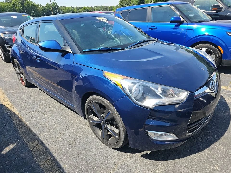 2017 Hyundai Veloster - Image 6 of 11