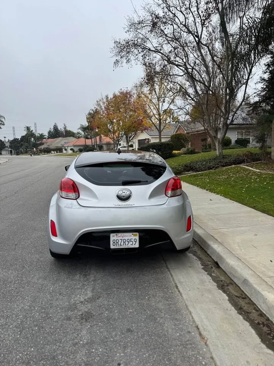 2017 Hyundai Veloster - Image 10 of 10