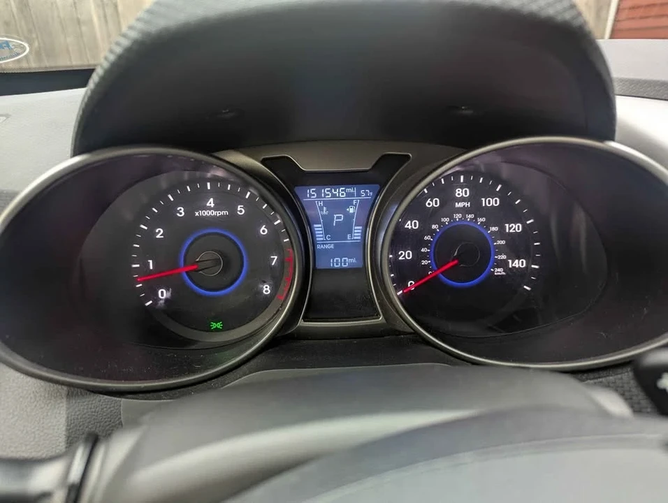2017 Hyundai Veloster - Image 5 of 10