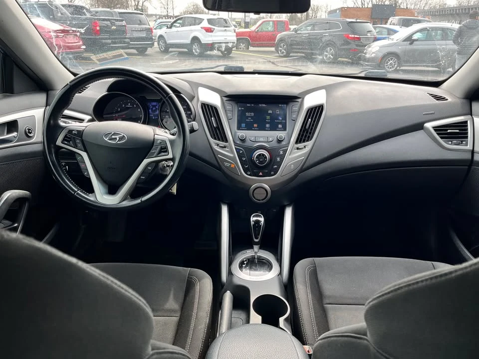 2017 Hyundai Veloster - Image 11 of 15