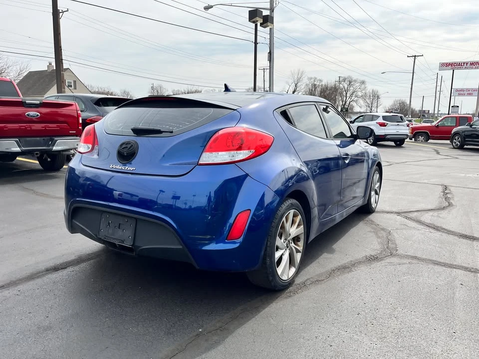 2017 Hyundai Veloster - Image 5 of 15