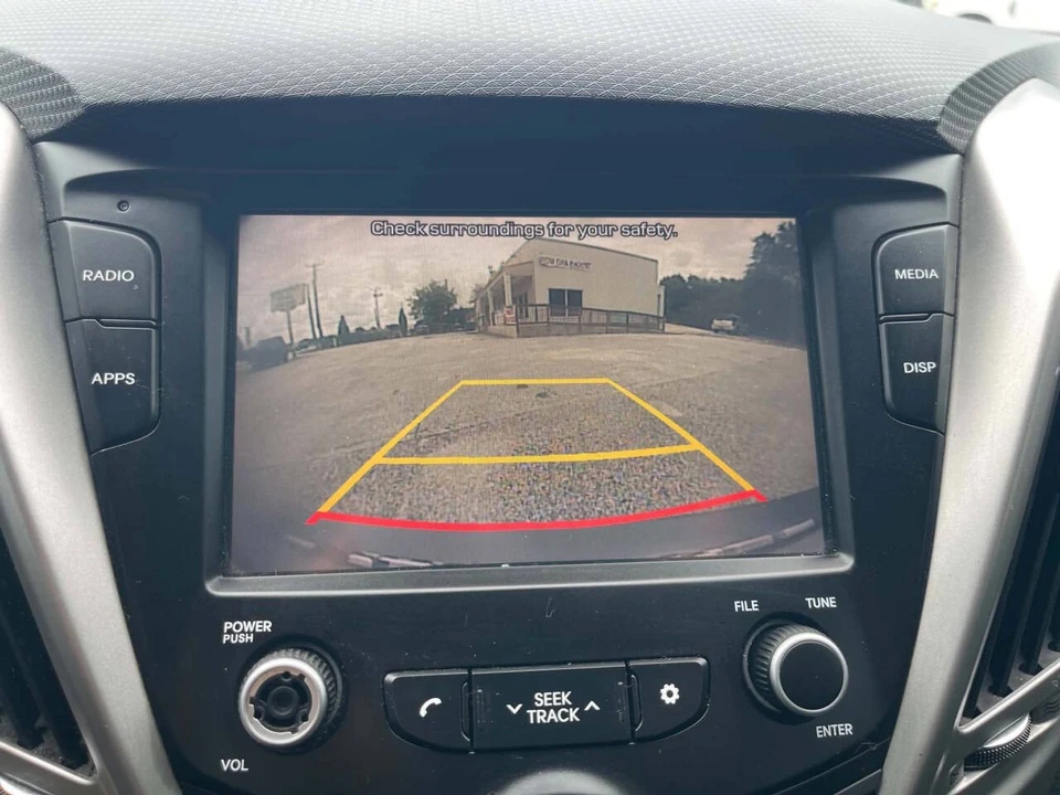 2017 Hyundai Veloster - Image 13 of 28