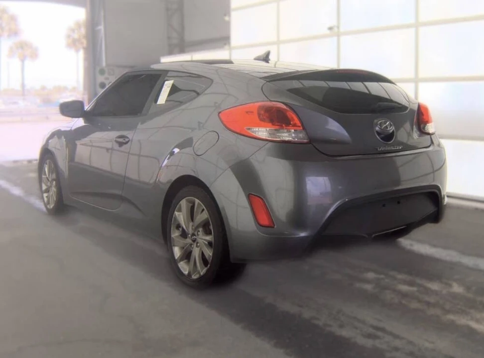 2017 Hyundai Veloster - Image 3 of 31