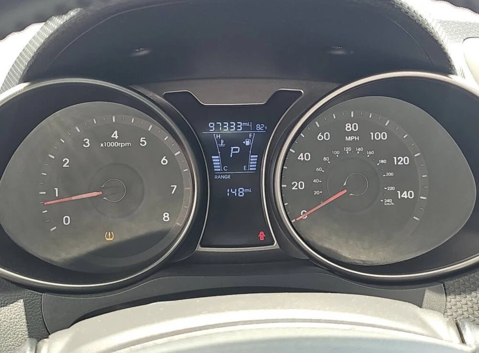 2017 Hyundai Veloster - Image 6 of 31