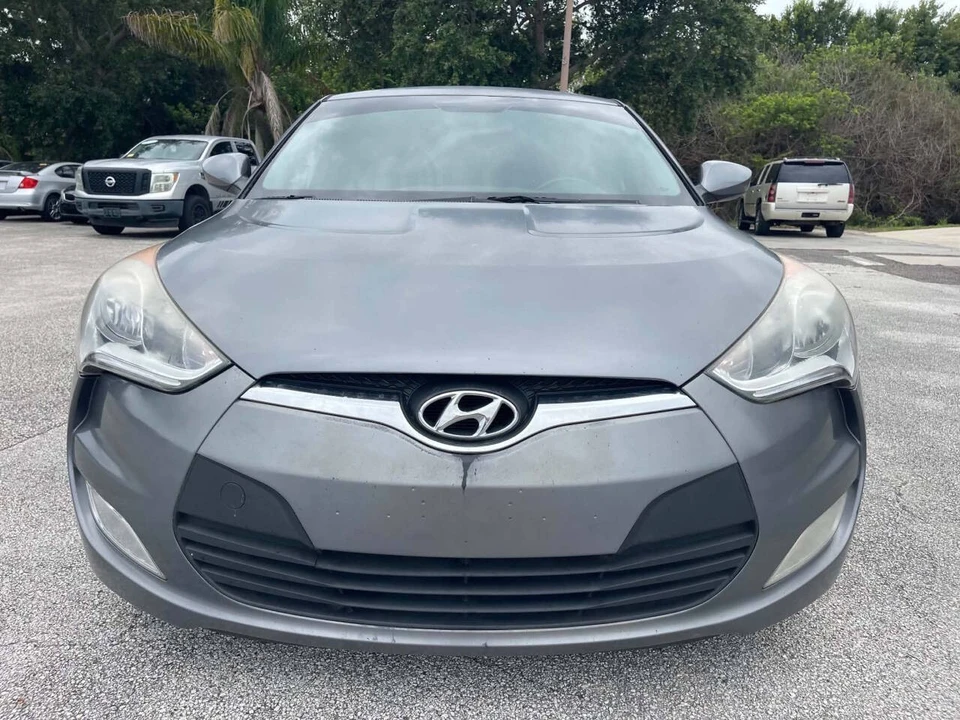 2017 Hyundai Veloster - Image 3 of 28