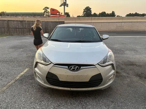 2017 Hyundai Veloster Base