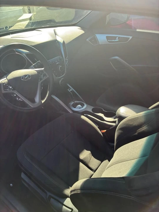 2017 Hyundai Veloster - Image 3 of 3