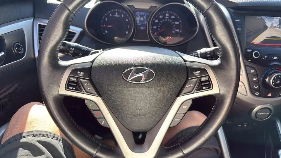 2017 Hyundai Veloster - Image 19 of 19