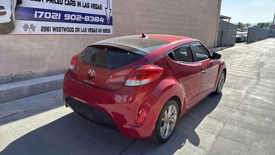 2017 Hyundai Veloster - Image 7 of 19