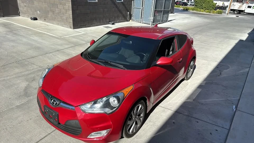 2017 Hyundai Veloster - Image 12 of 19