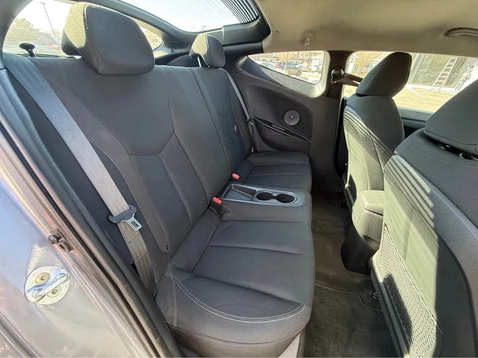 2017 Hyundai Veloster - Image 14 of 17
