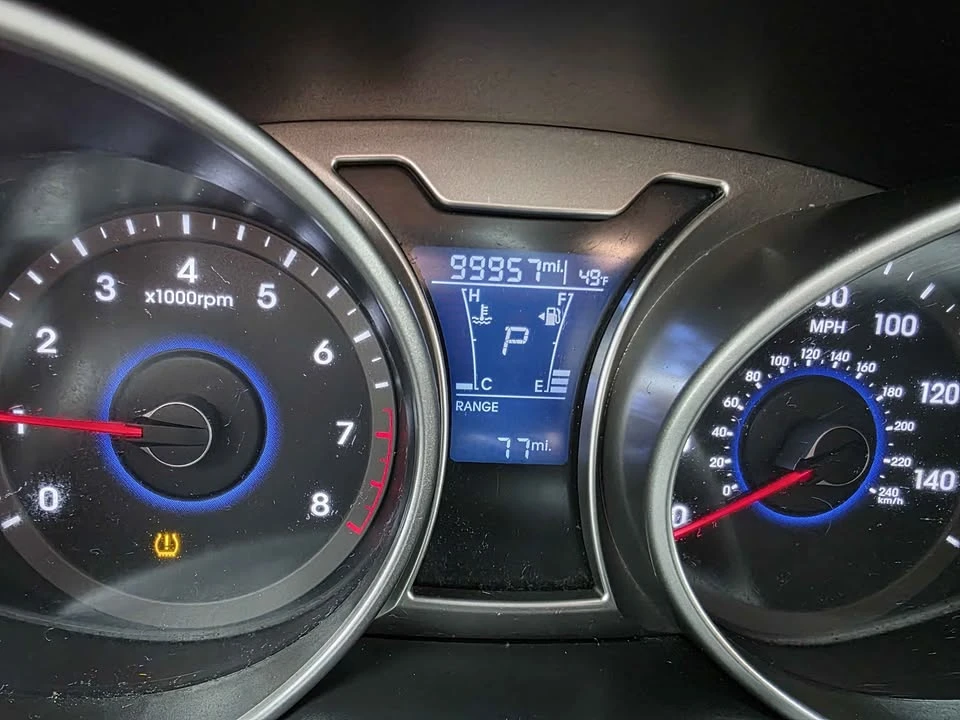 2017 Hyundai Veloster - Image 10 of 10