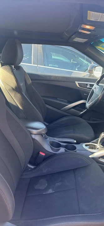 2017 Hyundai Veloster - Image 3 of 4