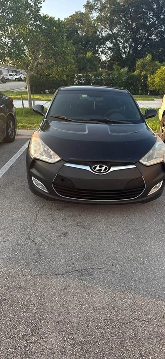 2017 Hyundai Veloster - Image 10 of 10