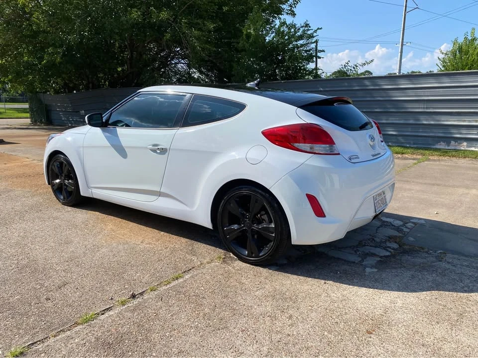 2017 Hyundai Veloster - Image 3 of 14