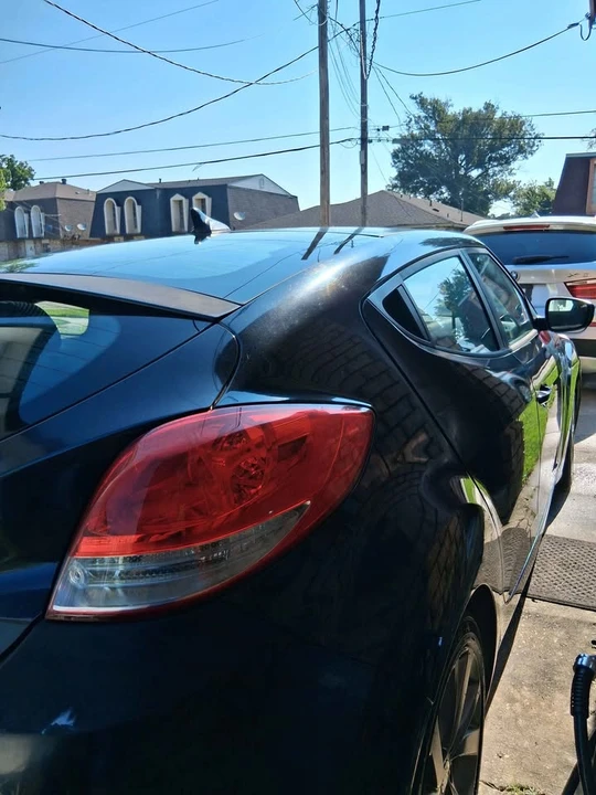 2017 Hyundai Veloster - Image 3 of 10