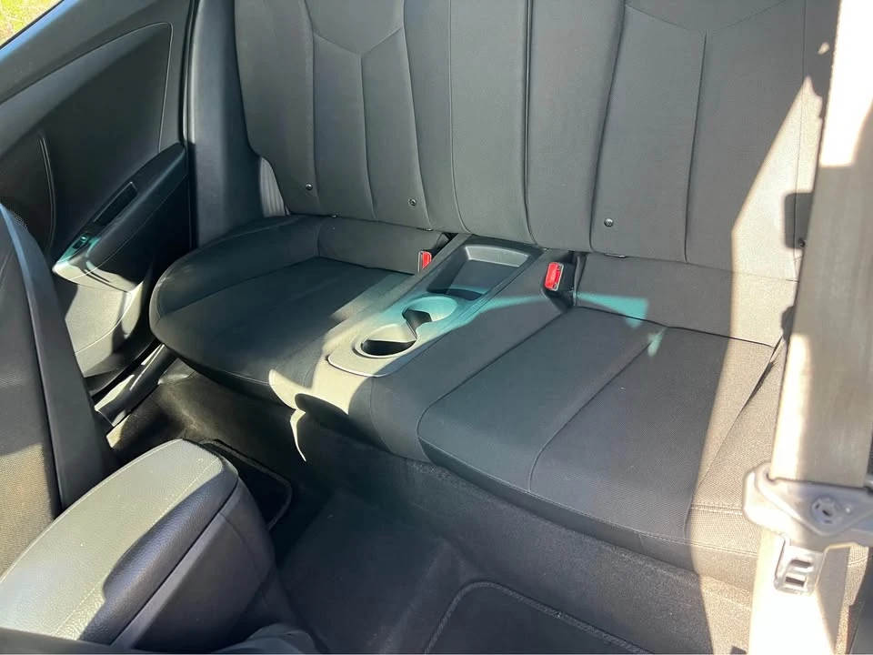 2017 Hyundai Veloster - Image 9 of 15