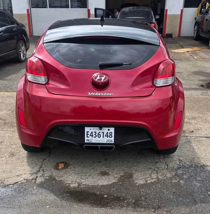 2017 Hyundai Veloster - Image 3 of 5