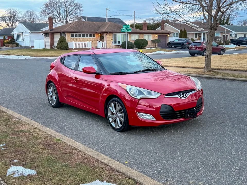 2017 Hyundai Veloster - Image 3 of 18