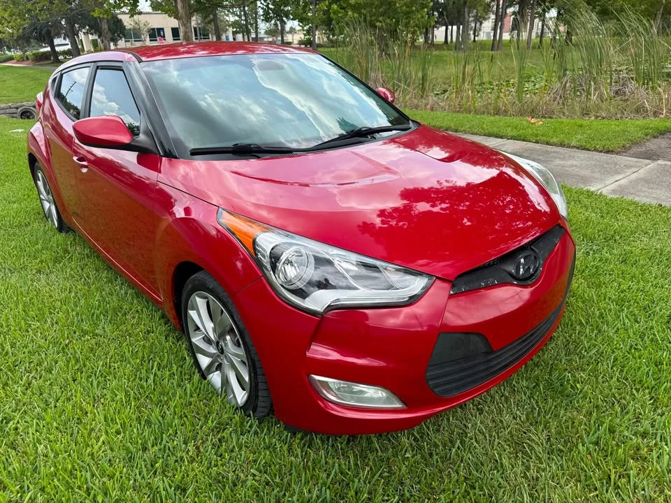 2017 Hyundai Veloster - Image 4 of 12